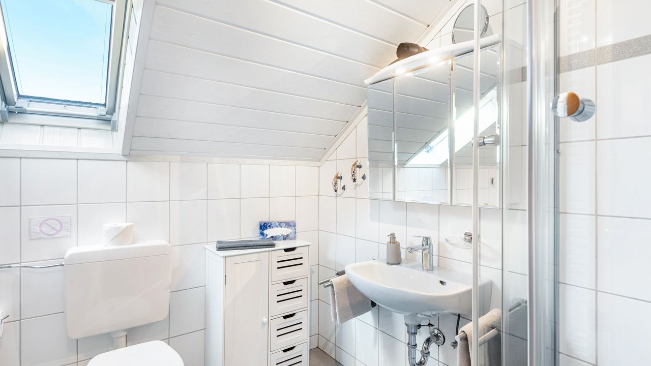 INSIDE, BATHROOM INSIDE, BATHROOM